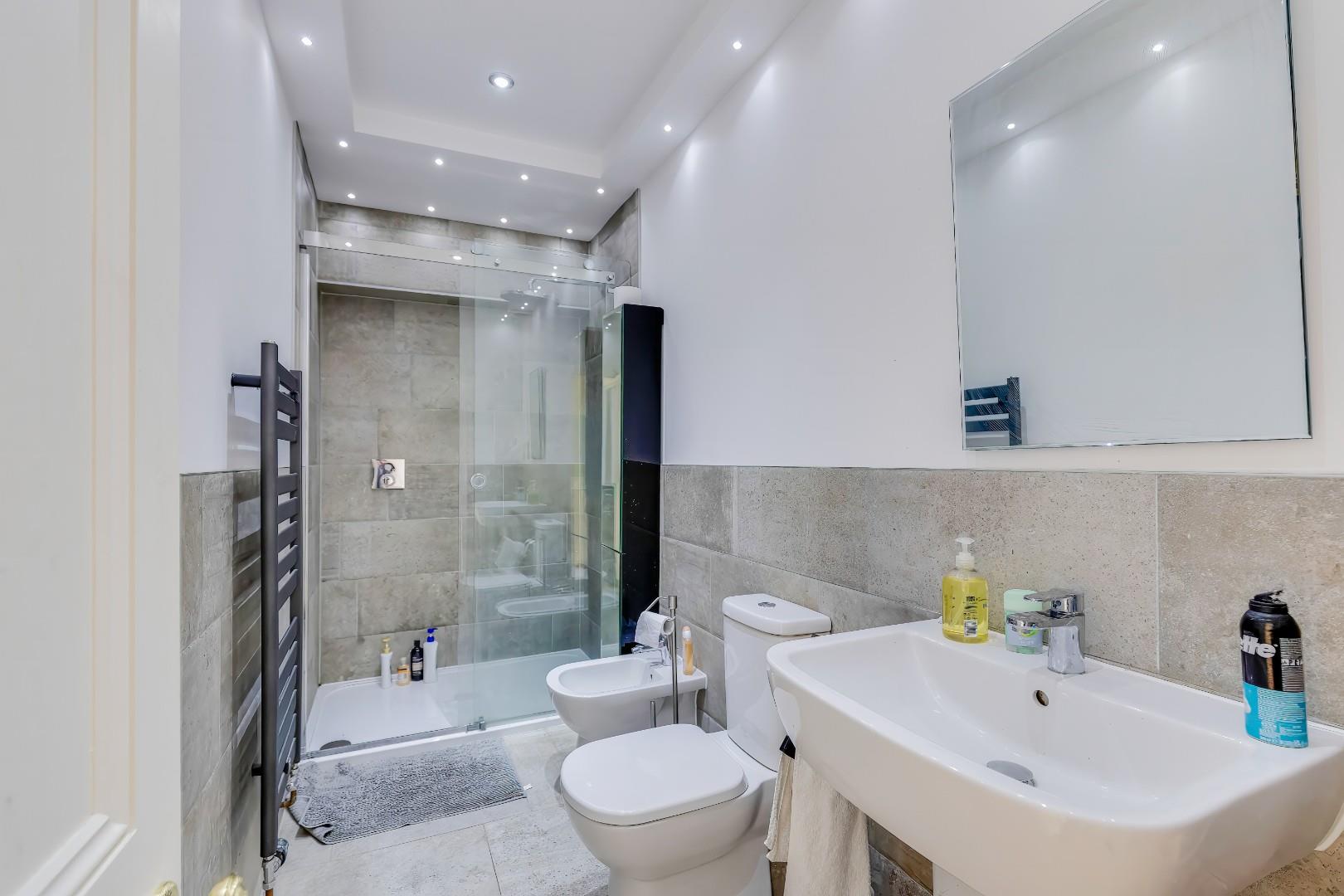 Pen Y Cae, Beach Lane, Penarth, CF64 1AN